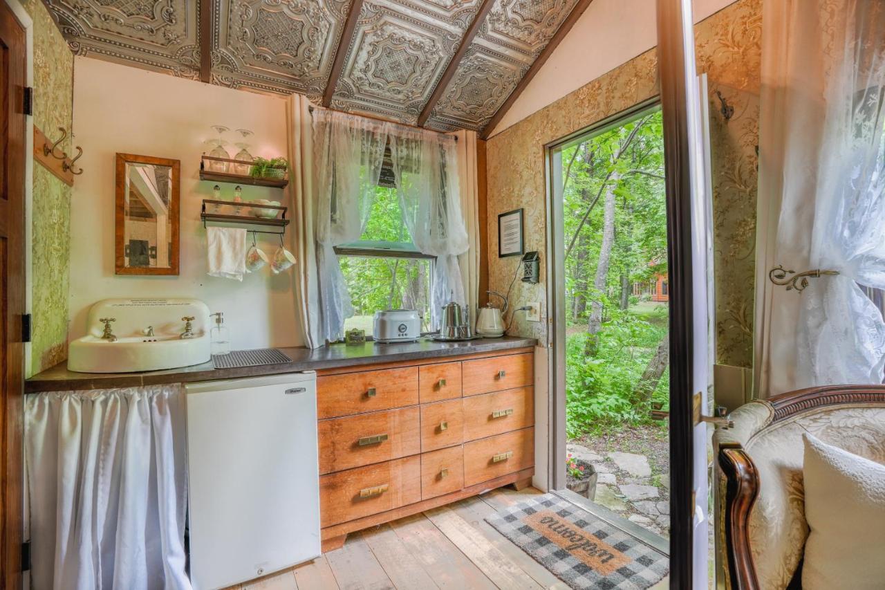 Vintage Wild West Tiny Hotel In The Woods! Pine City Zewnętrze zdjęcie